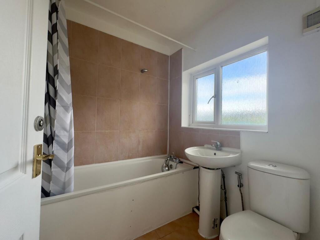 WhatsApp Image 2025-08-07 at 12.08.07 (5).jpeg