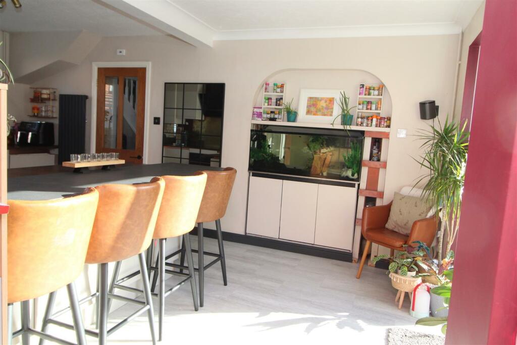 Dining/Family Room