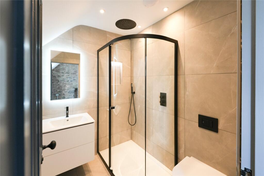 Ensuite