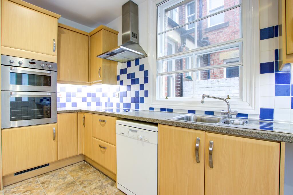 Kitchen 1