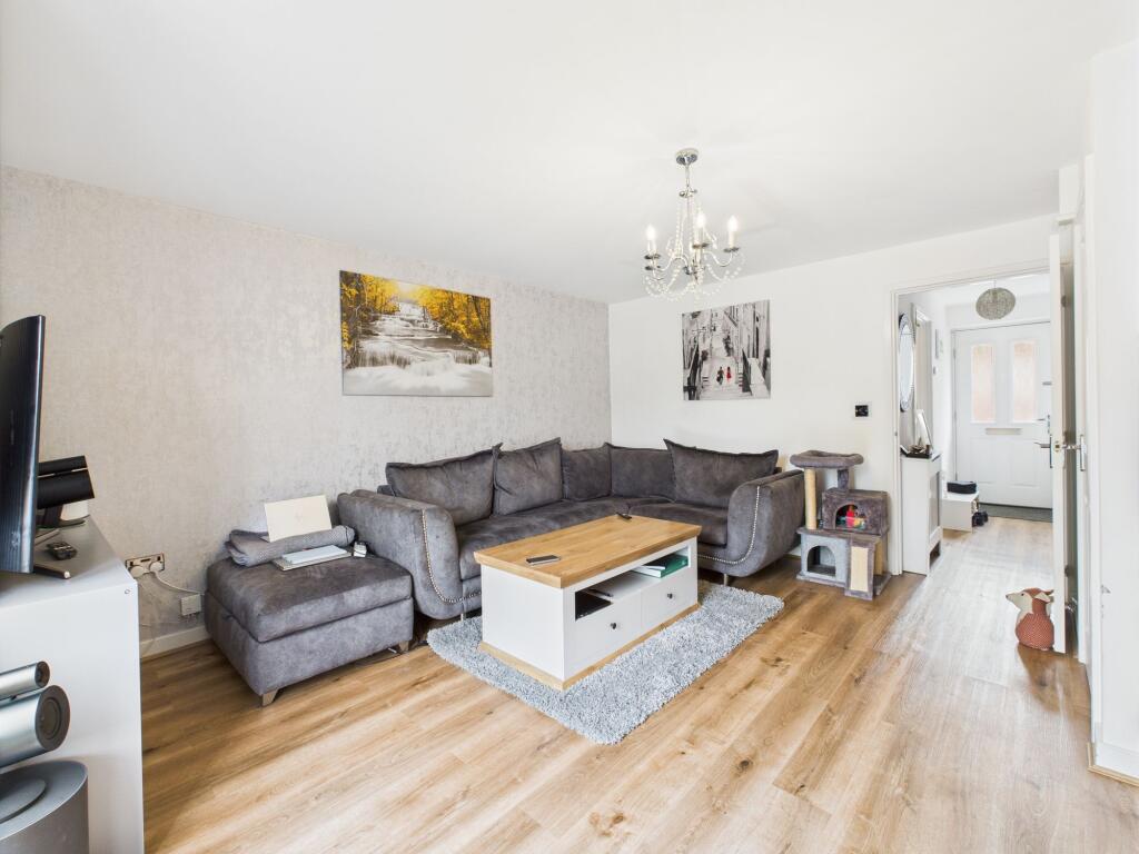 Sitting/Dining Room