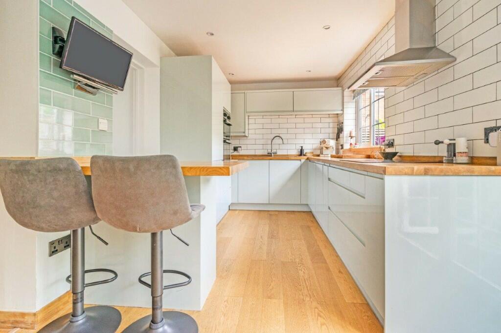 Kitchen/breakfast rm