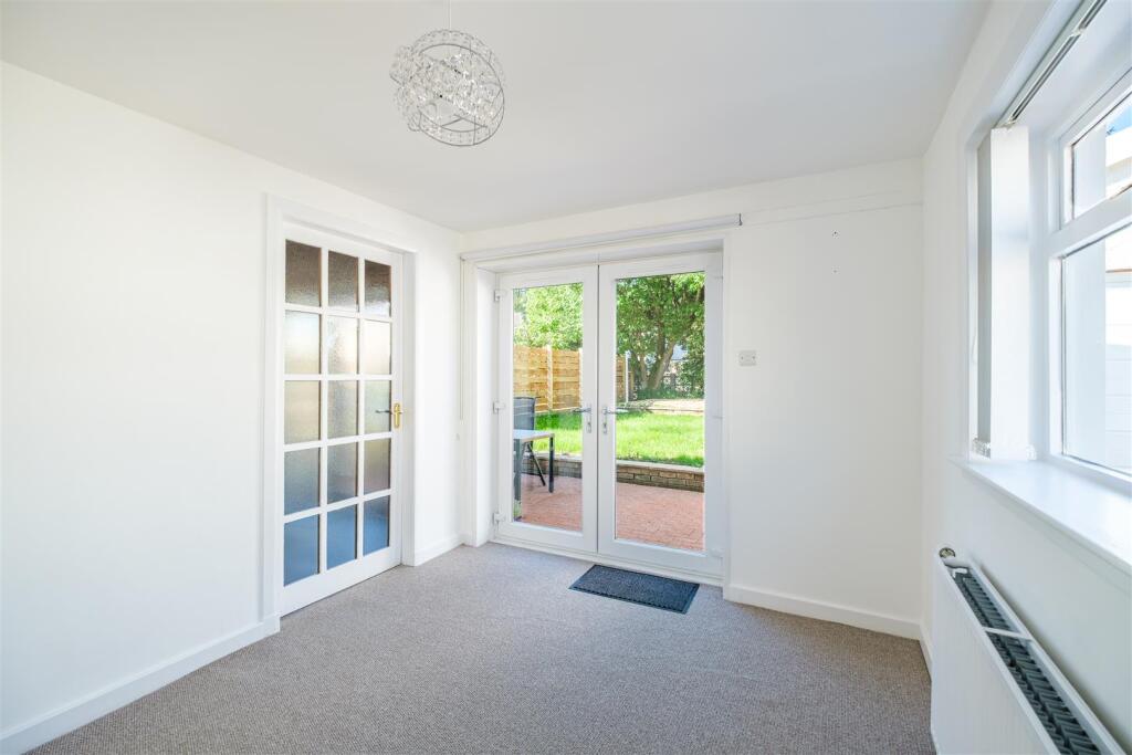 Pitcairn Crescent-21.jpg