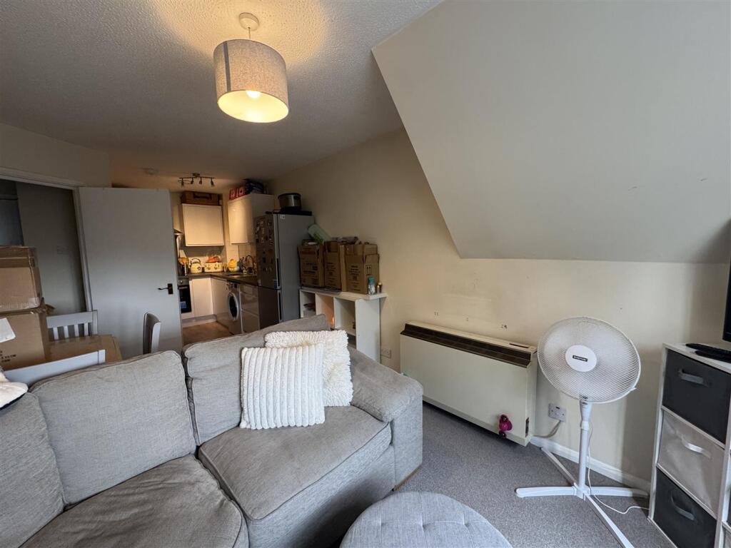 Photo 10-09-2025, 09 13 24.jpg