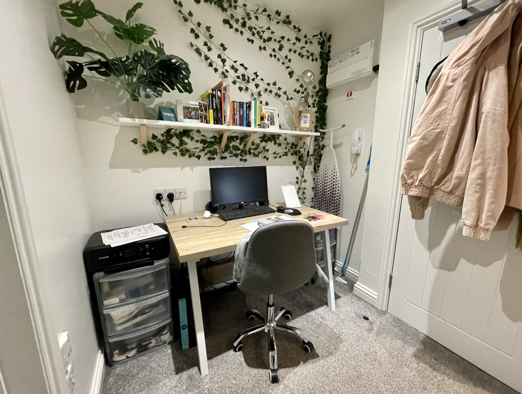 entrance hallway.png