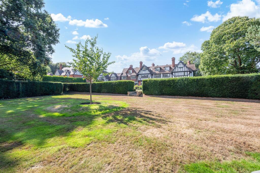 HOLLY HILL PARK, 6- (28).jpg