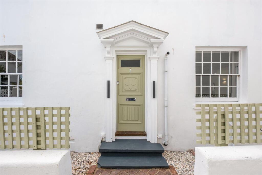 9 Camden Terrace-25.jpg