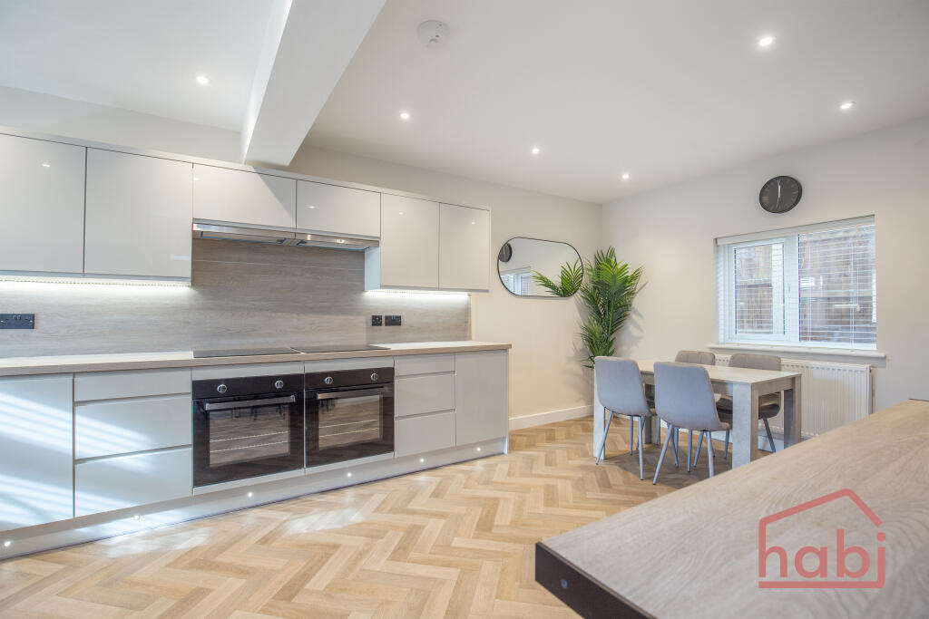 Kitchen 1