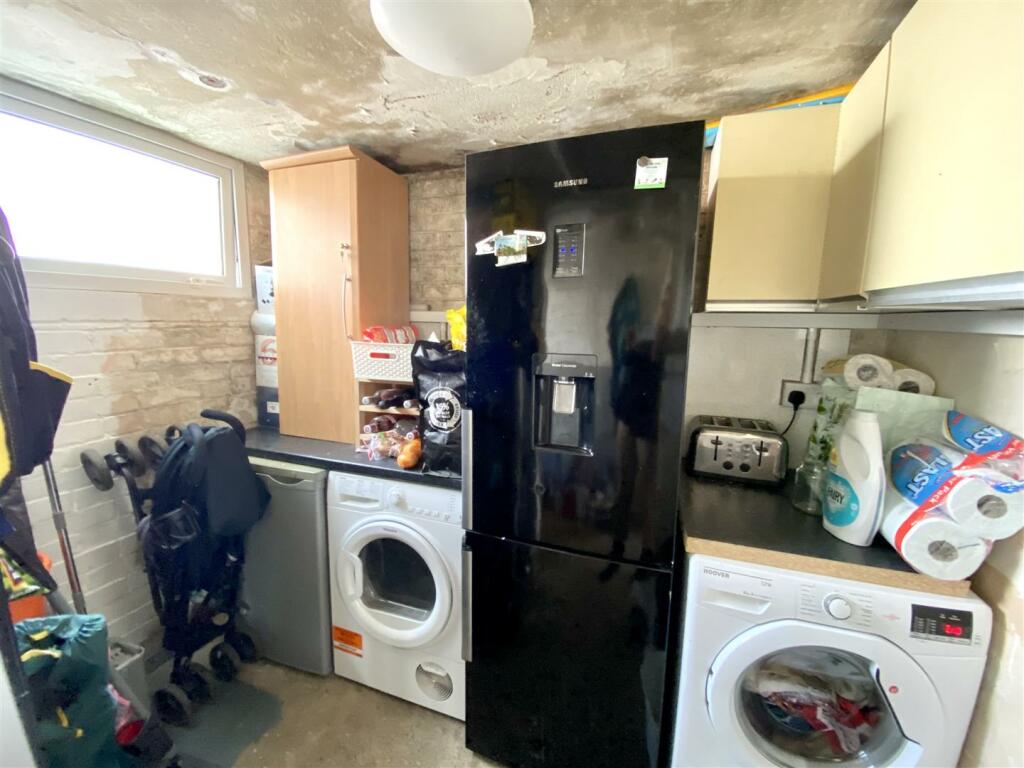 UTILITY AREA