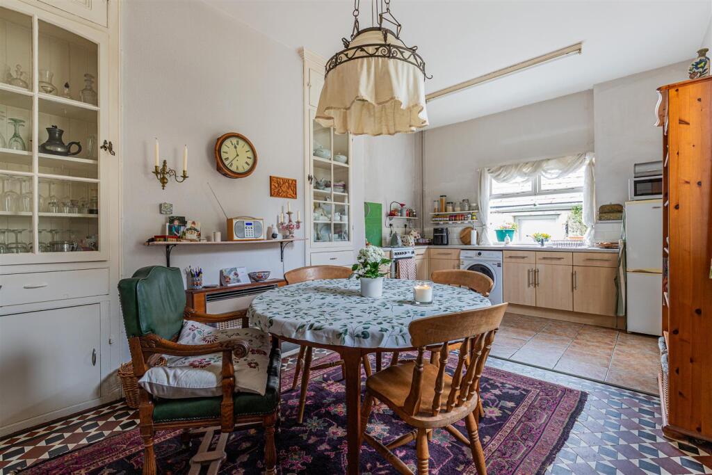 Pen Y Wain Road 6-12.jpg