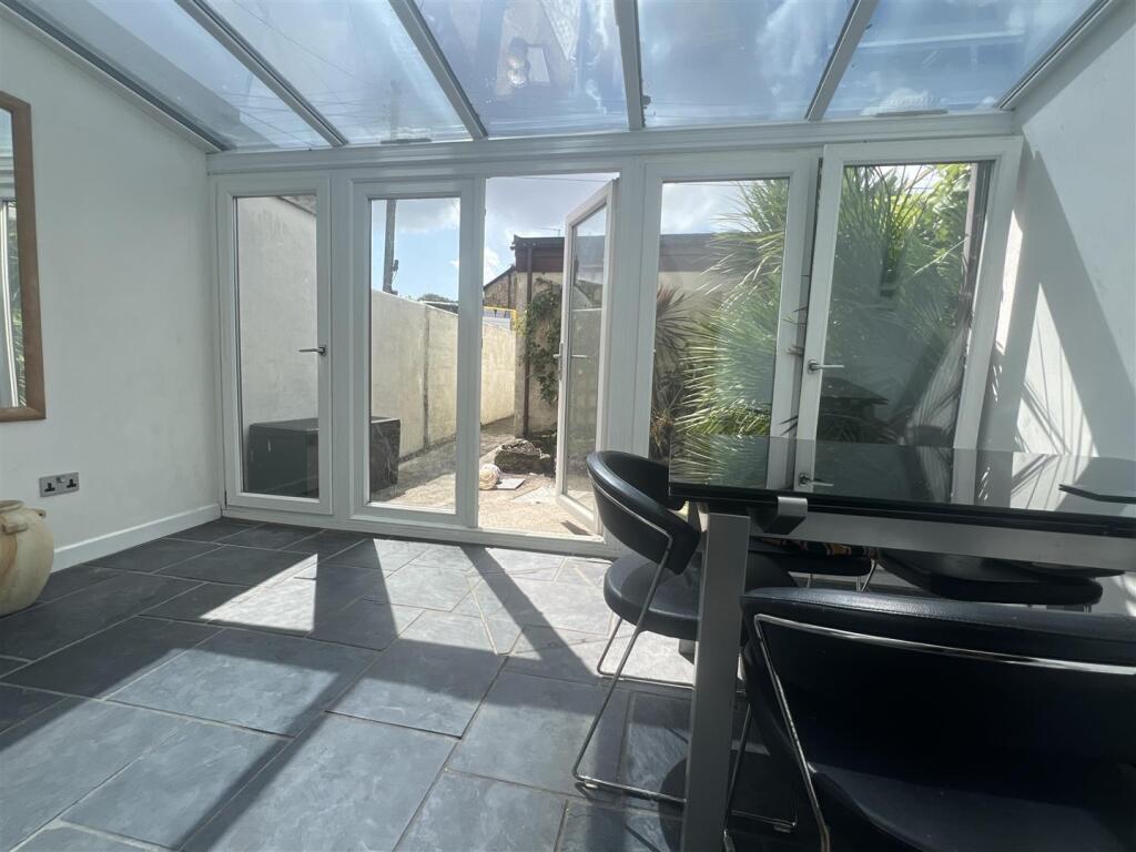 Dining Room/Sun Room