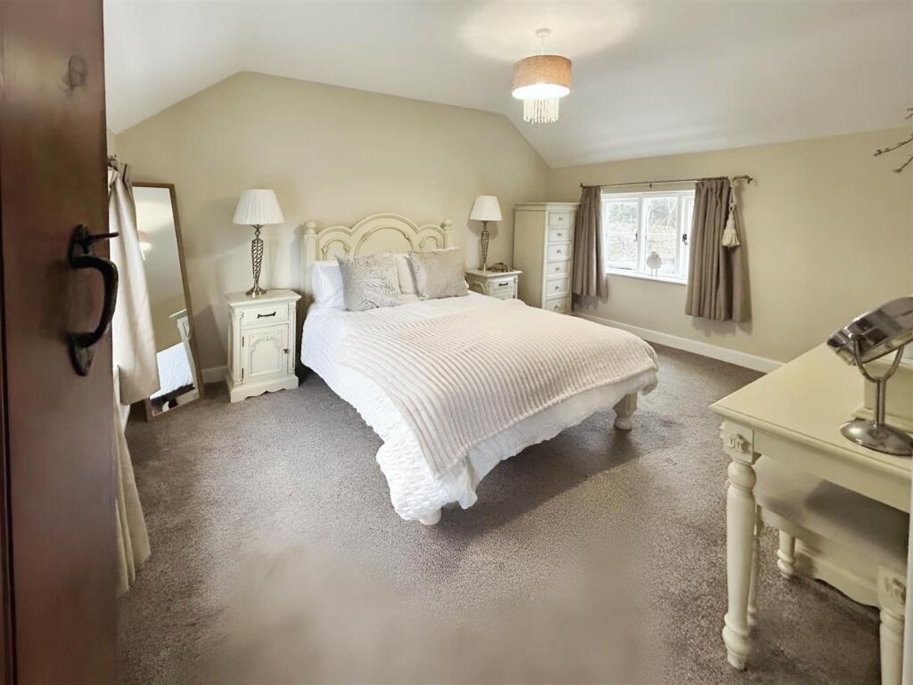 Mater Bedroom