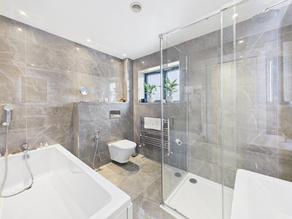 Ensuite