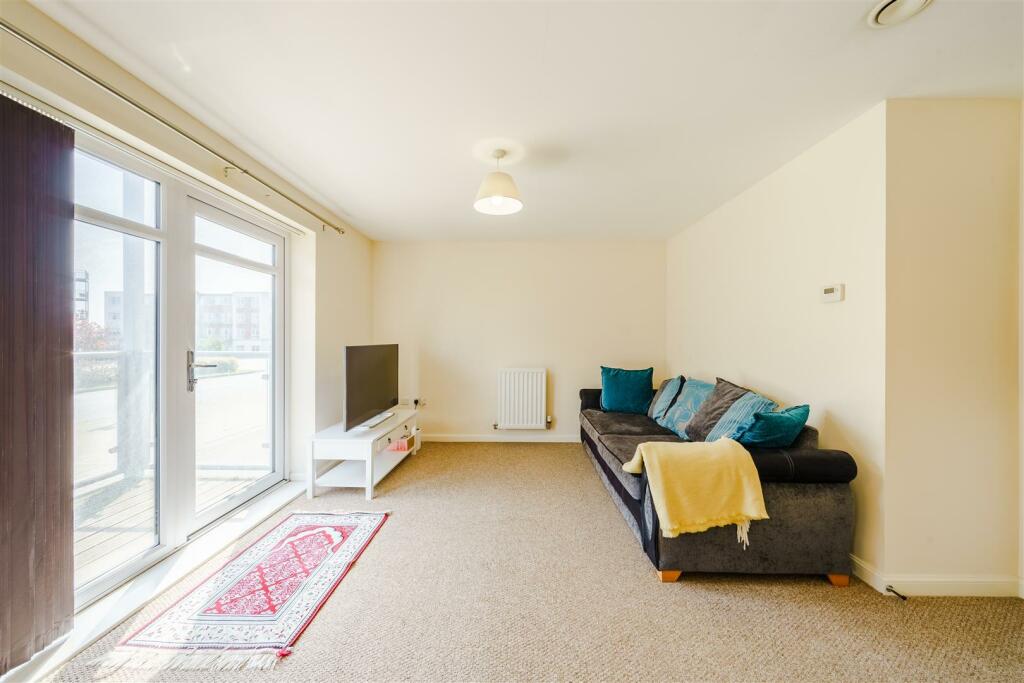 28 Charlton Blvd - Real estate photography by Phot