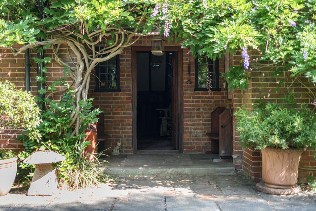 1318671-17-687a4d...