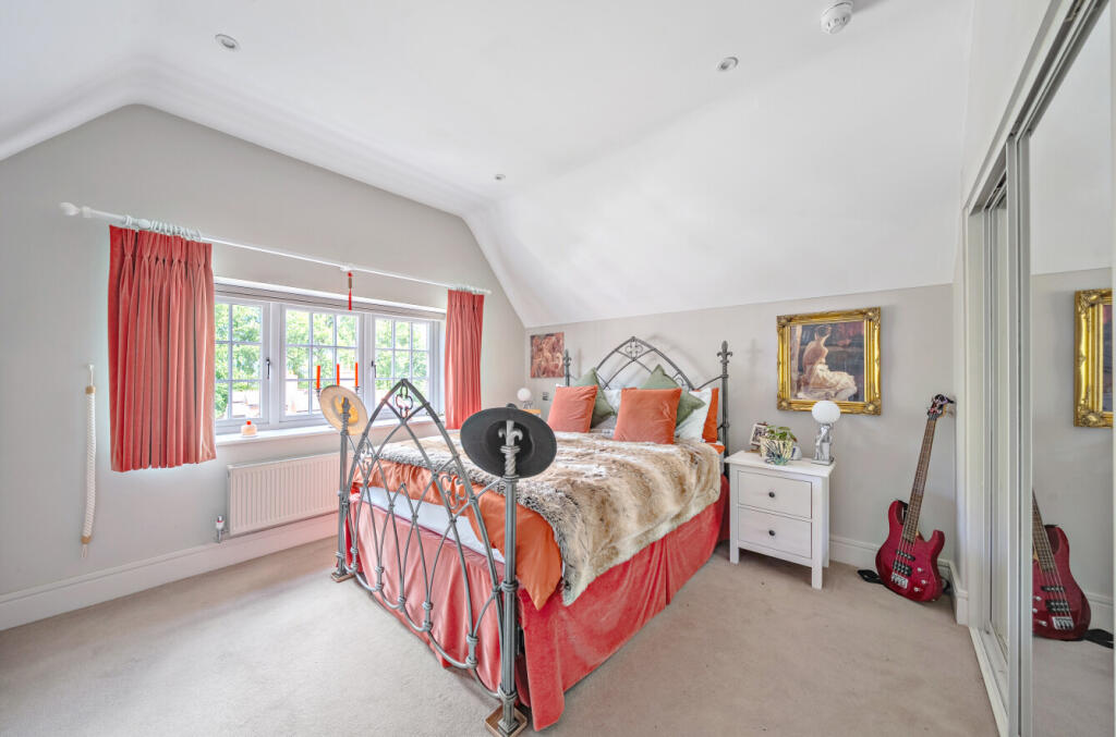 1348924-1-68c2bbd...