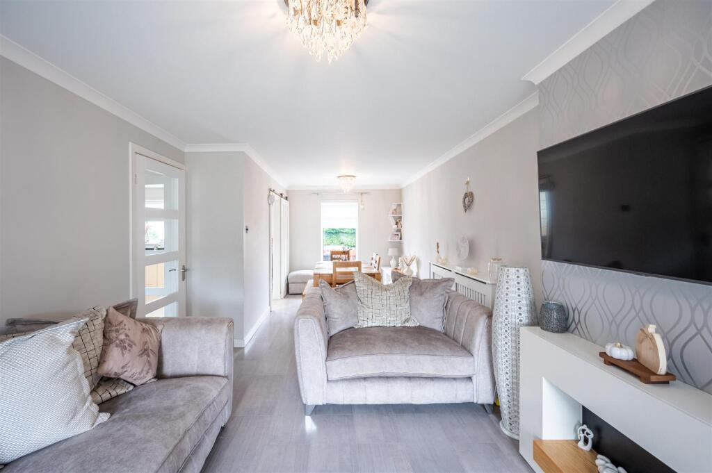 Living Room Dining (3).jpg