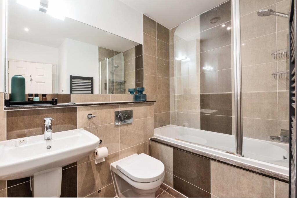 14c Monmouth Place, Bath, BA1 2AX-15.jpg