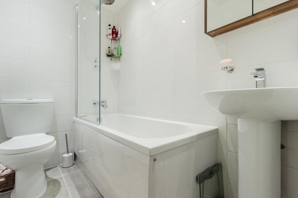 8319123-interior01-800.jpg