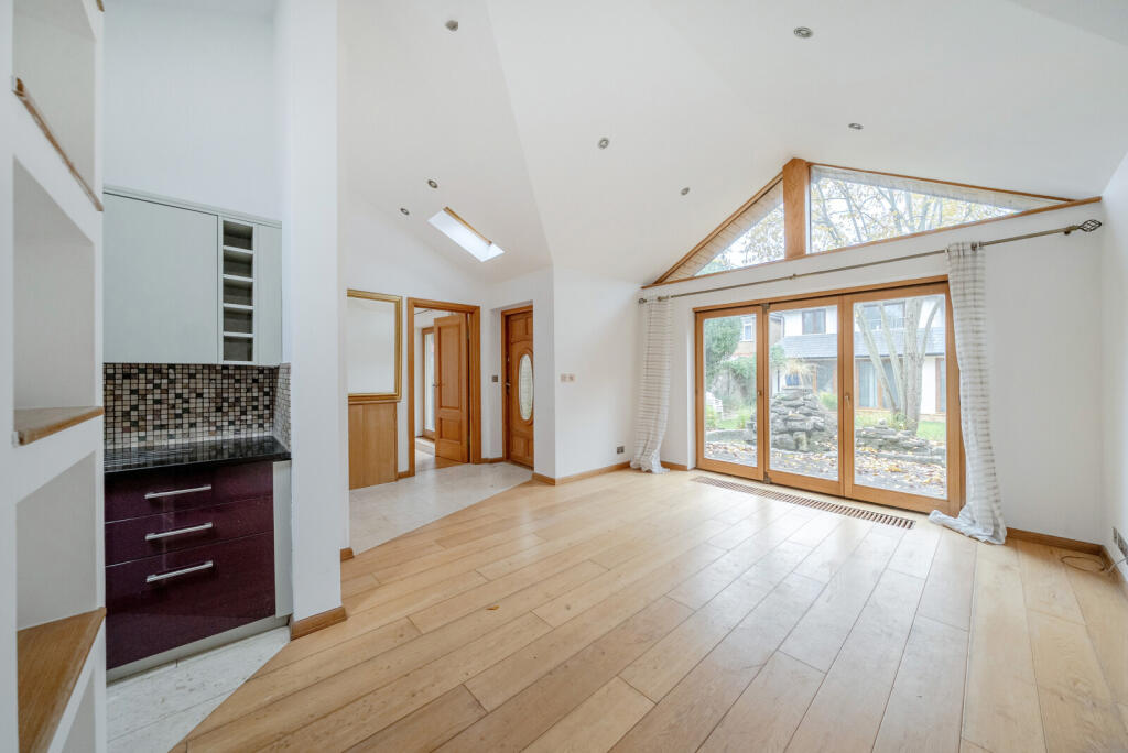 1374645-5-692dd42...