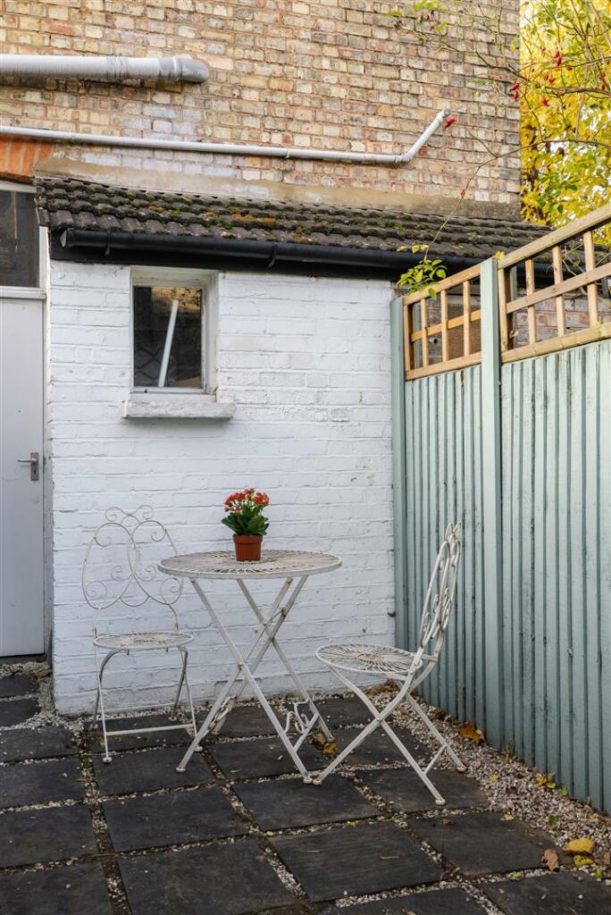 Voluntary Place E11