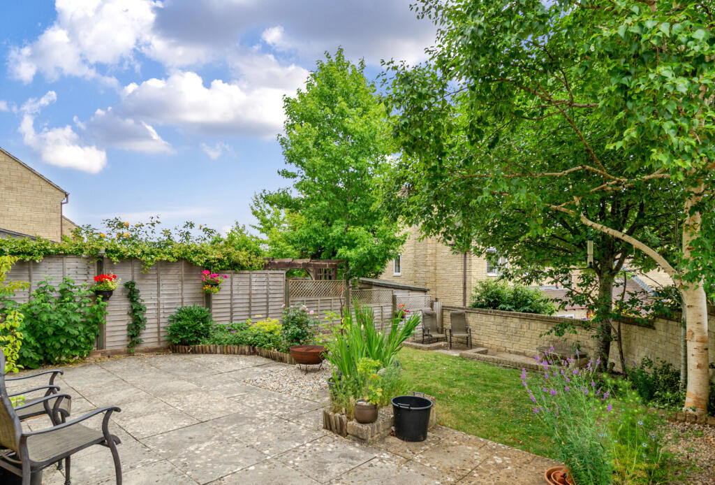 1314215-5-685584c...