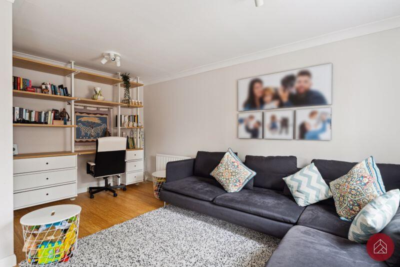 Sitting Room/Bedroom