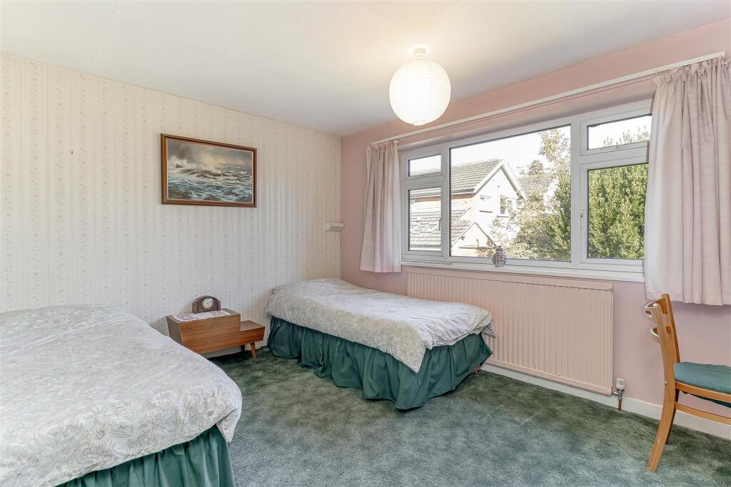 Bedroom 2.jpg