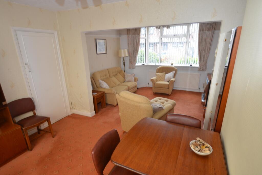 Dining room lounge