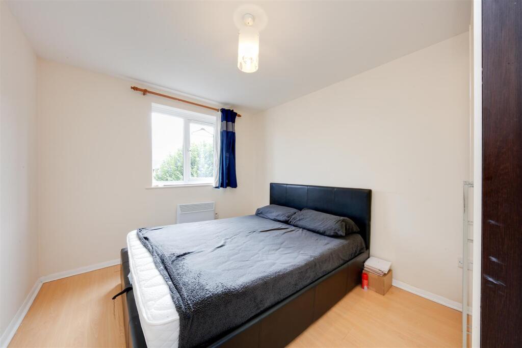 Ringwood Gardens.jpg