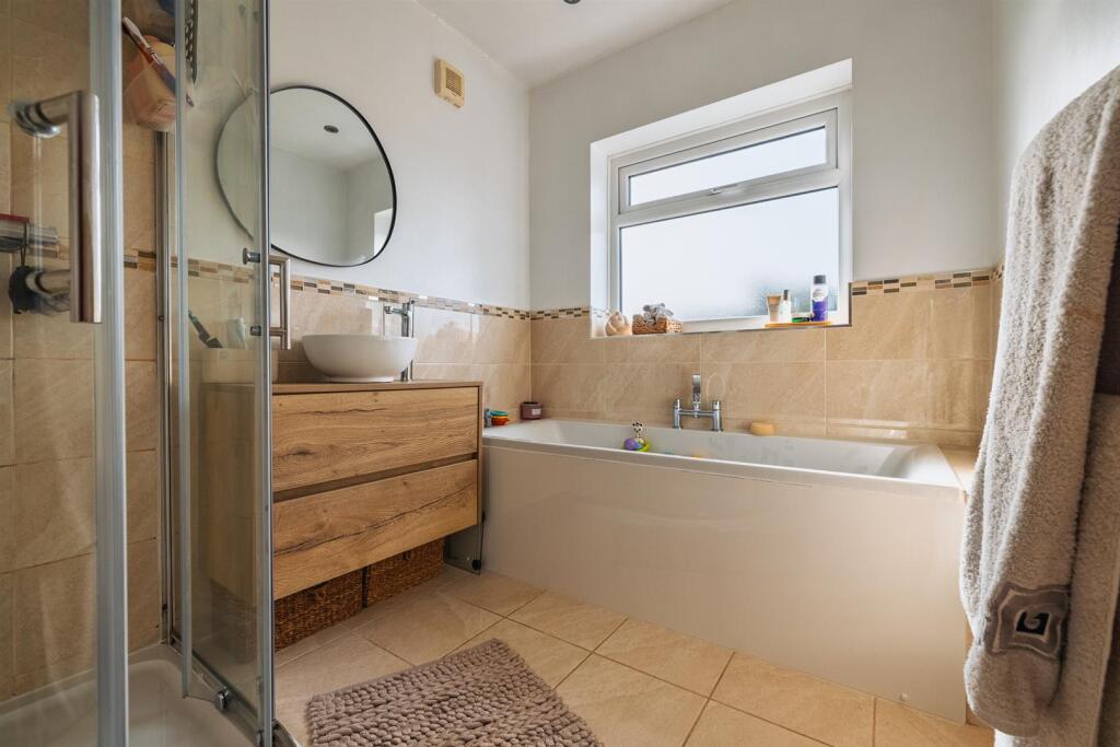 4 Bowness Ave-66.jpg