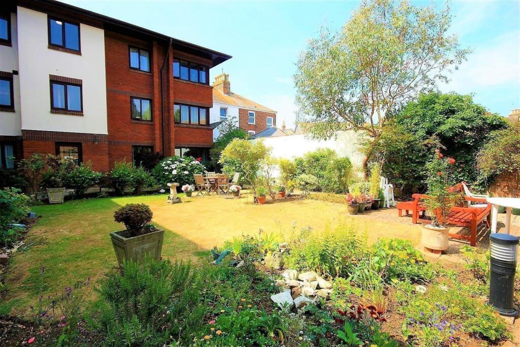 nightingale garden.jpg