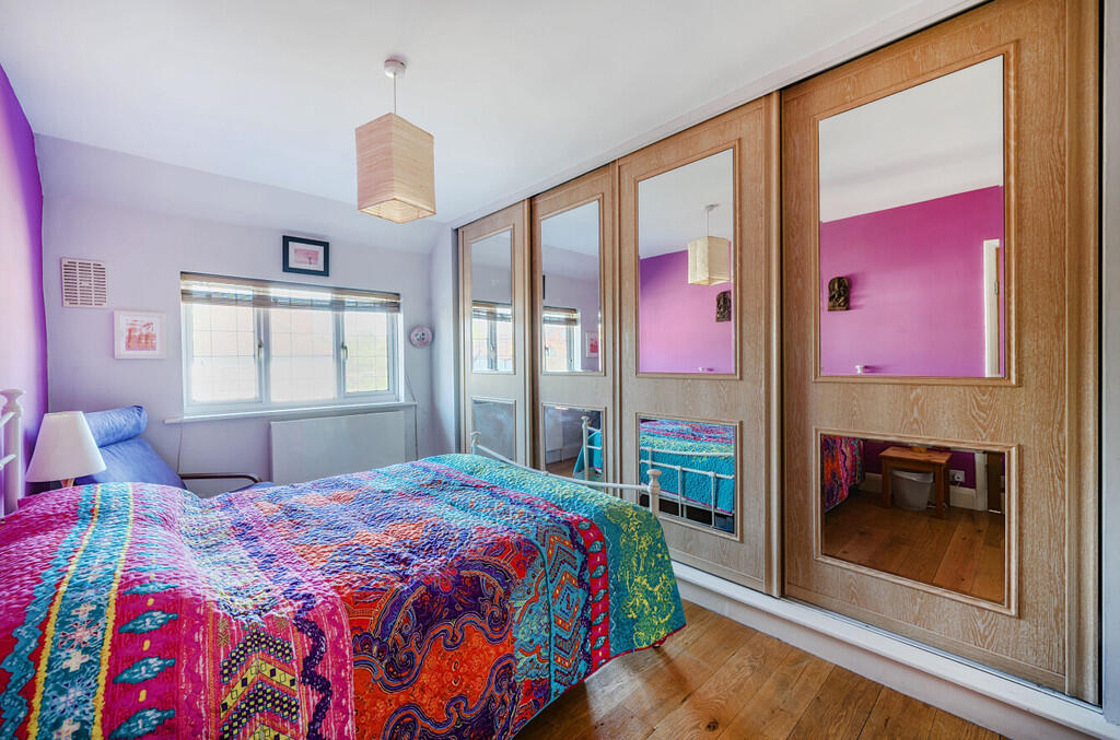 23-68238a455bb4f-...