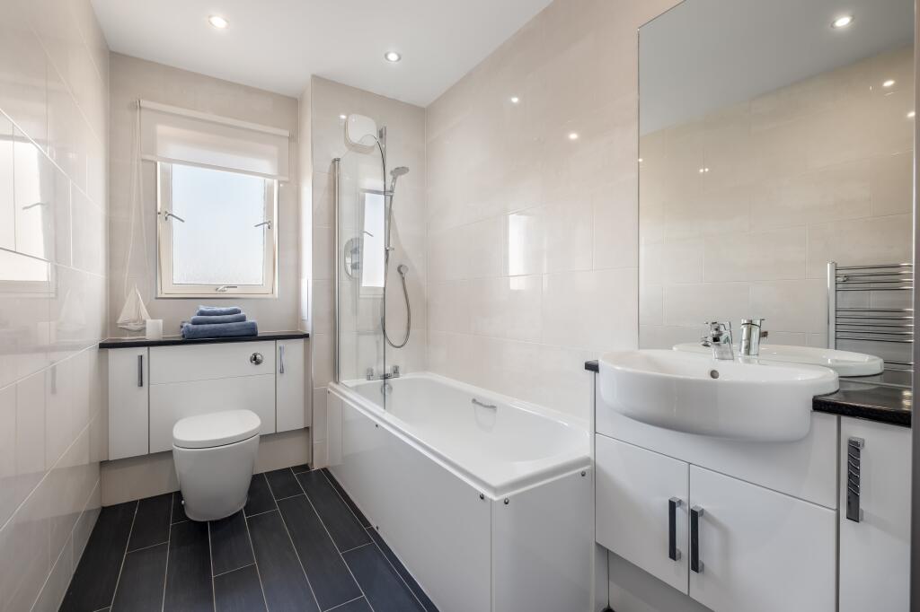 23 Mortimer Drive (2