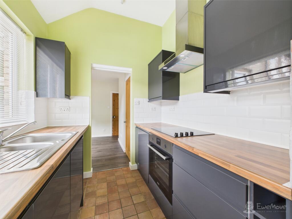 Kitchen- Mark Stephens EweMove Newmarket and Soham