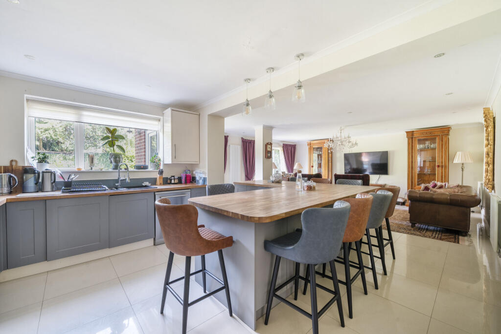 1299911-3-683804d...