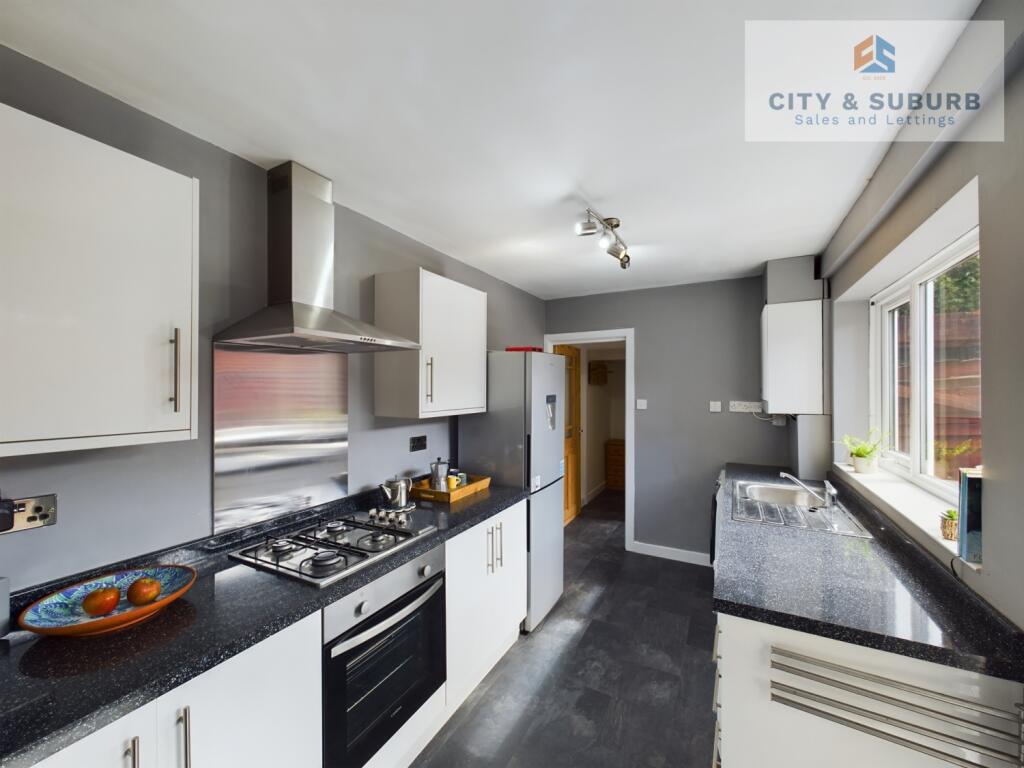 CAM01351G0-PR0094-STILL010