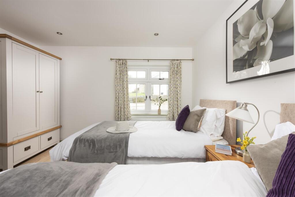 Lee Cottage-14.jpg