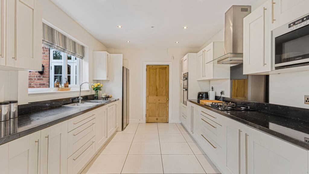 Breakfast Kitchen