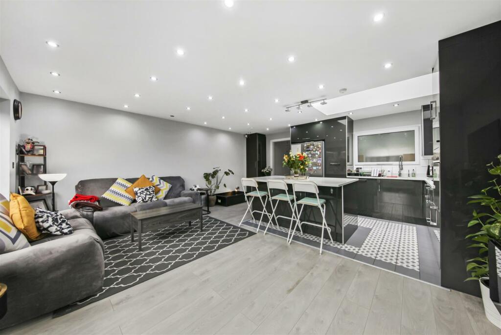 10 Greenbank Avenue - b9SfG5oH77iR62pPVITs.jpg