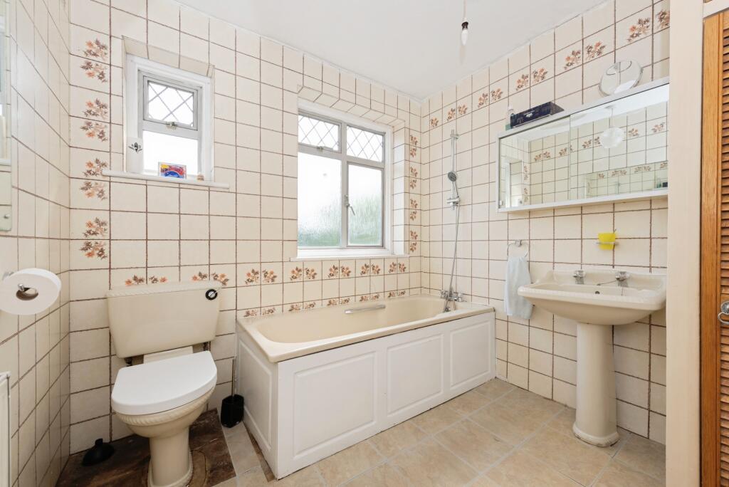 Bathroom W/C