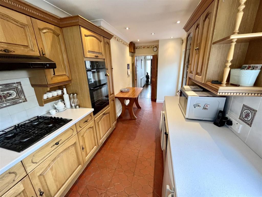 Kitchen Aspect 3.jpg