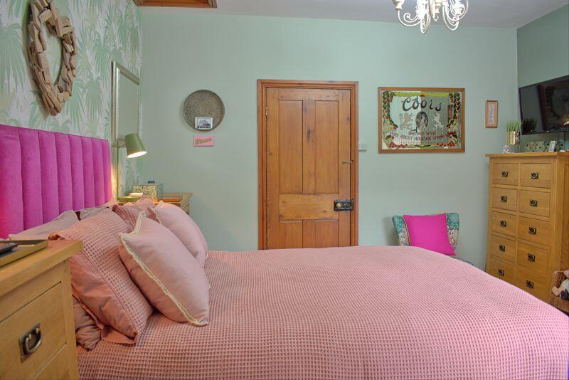 bed 1