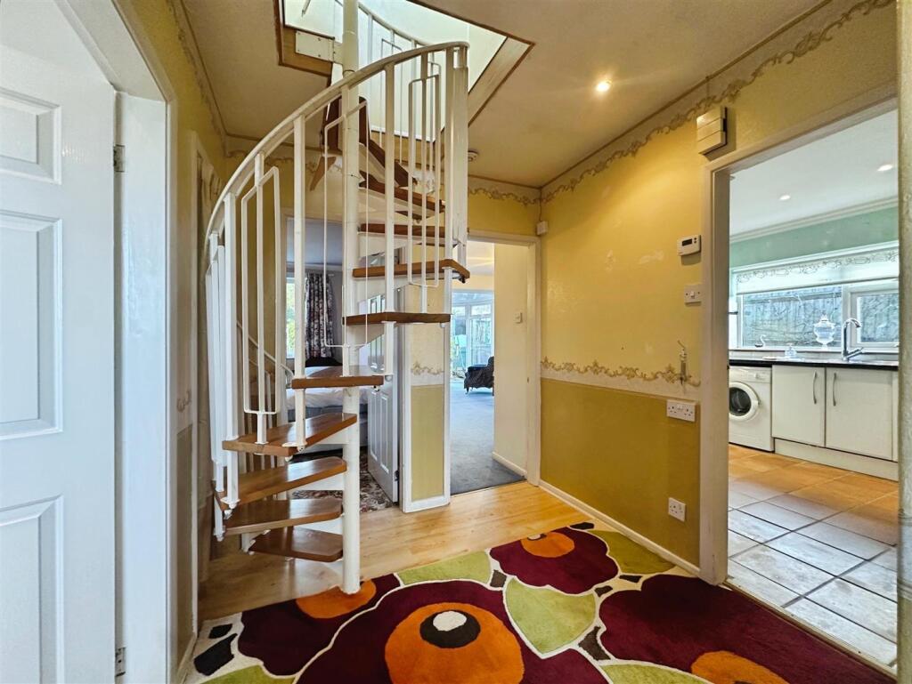 ef0ee482--4BC4-BBA4-6C1E95B18644-43241-00000C389FB