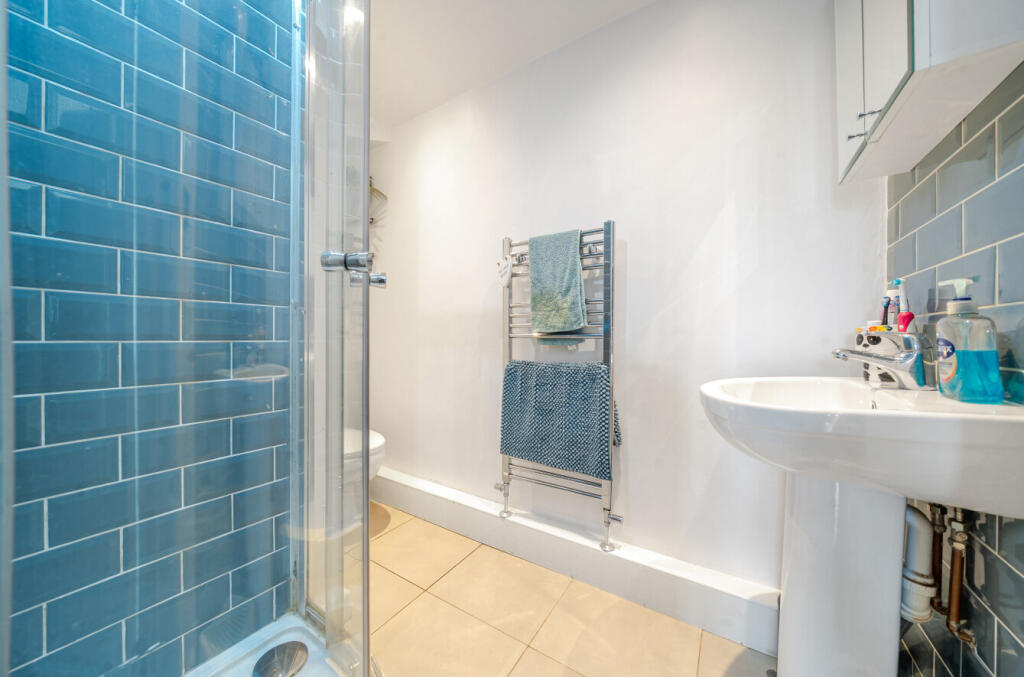 1363028-1-68e3a95...