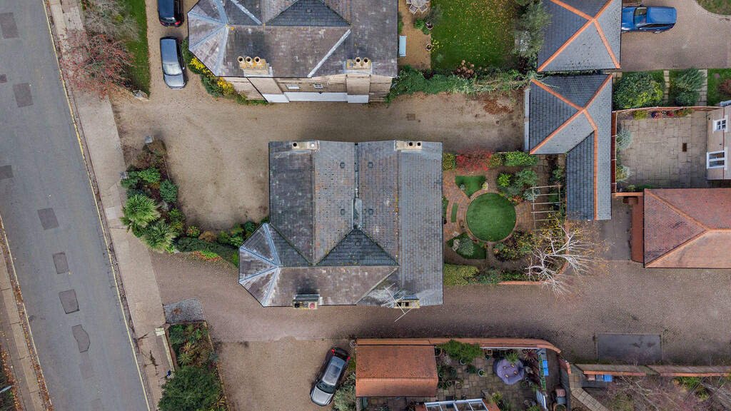 8671362-exterior0...