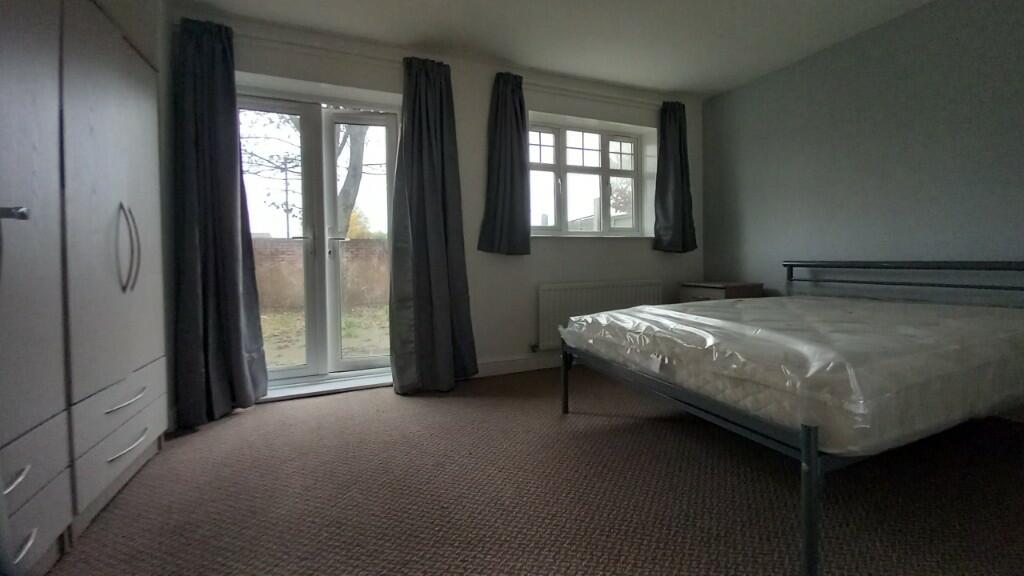 ground floor bedroom