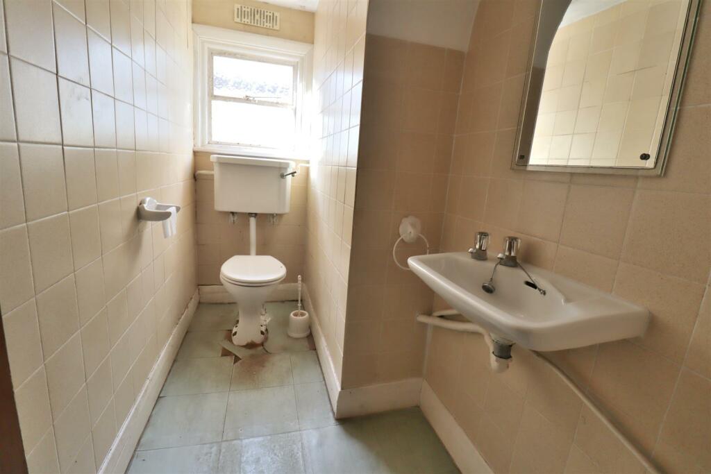 Separate WC
