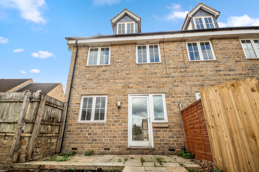 4a Alexander Road, Malmesbury, Wiltshire, SN16 0DW