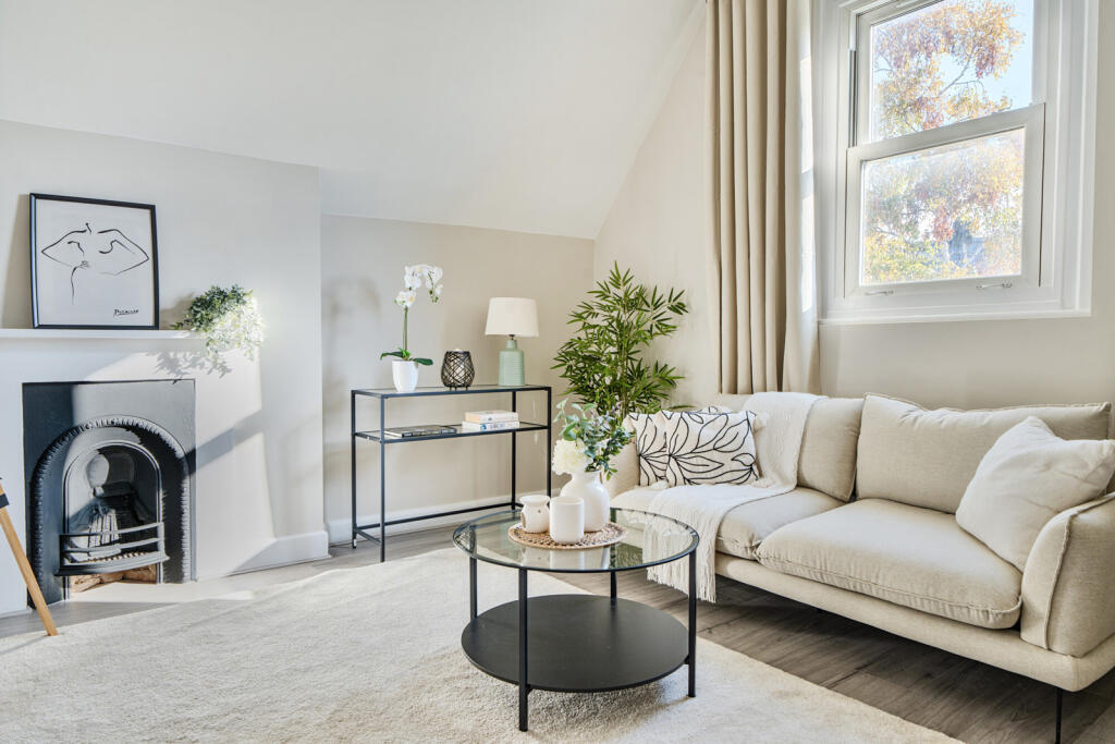 1361035-2-68dba00...